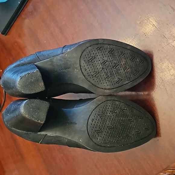 Adrienne Vittadini Ankle Boots - Picture 6 of 8